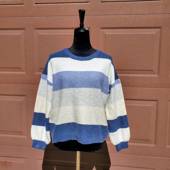 Pink Republic Blue and Gray Striped Women's Sweater Size Large - Picture 15 of 15